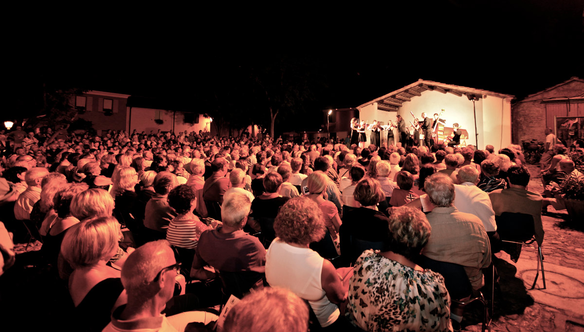 Visit Cesenatico eventi notturni alle conserve